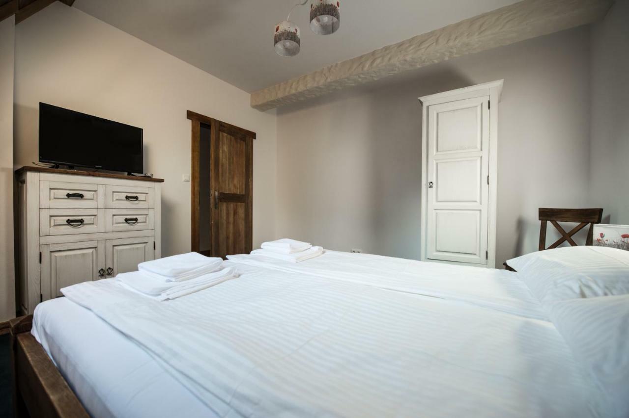Apartmán Dwor U Papuga Ruciane-Nida Exteriér fotografie